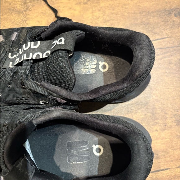 On Running Women’s Black Athletic Shoes - Picture 3 of 6